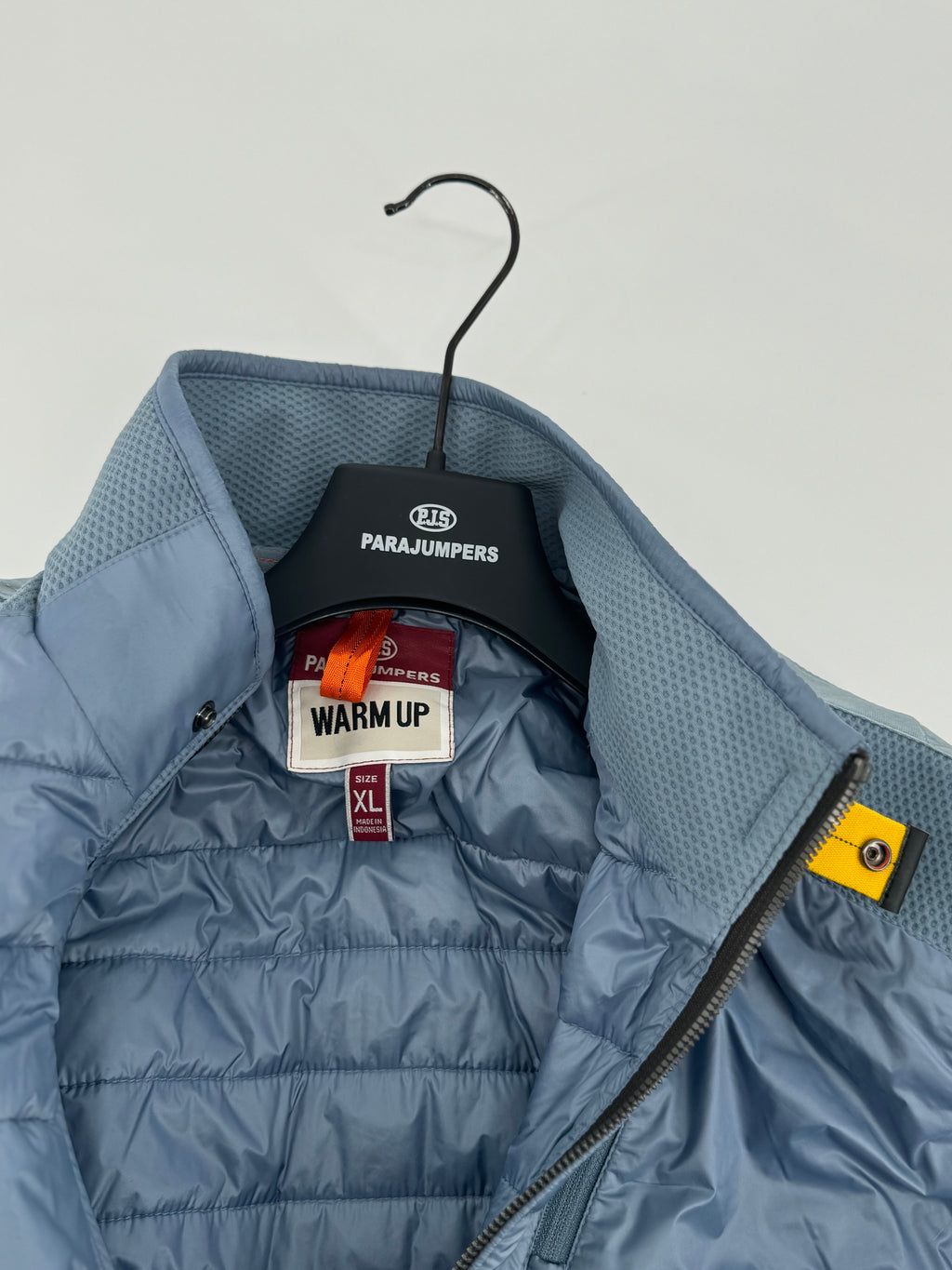 Parajumpers Warm-Up