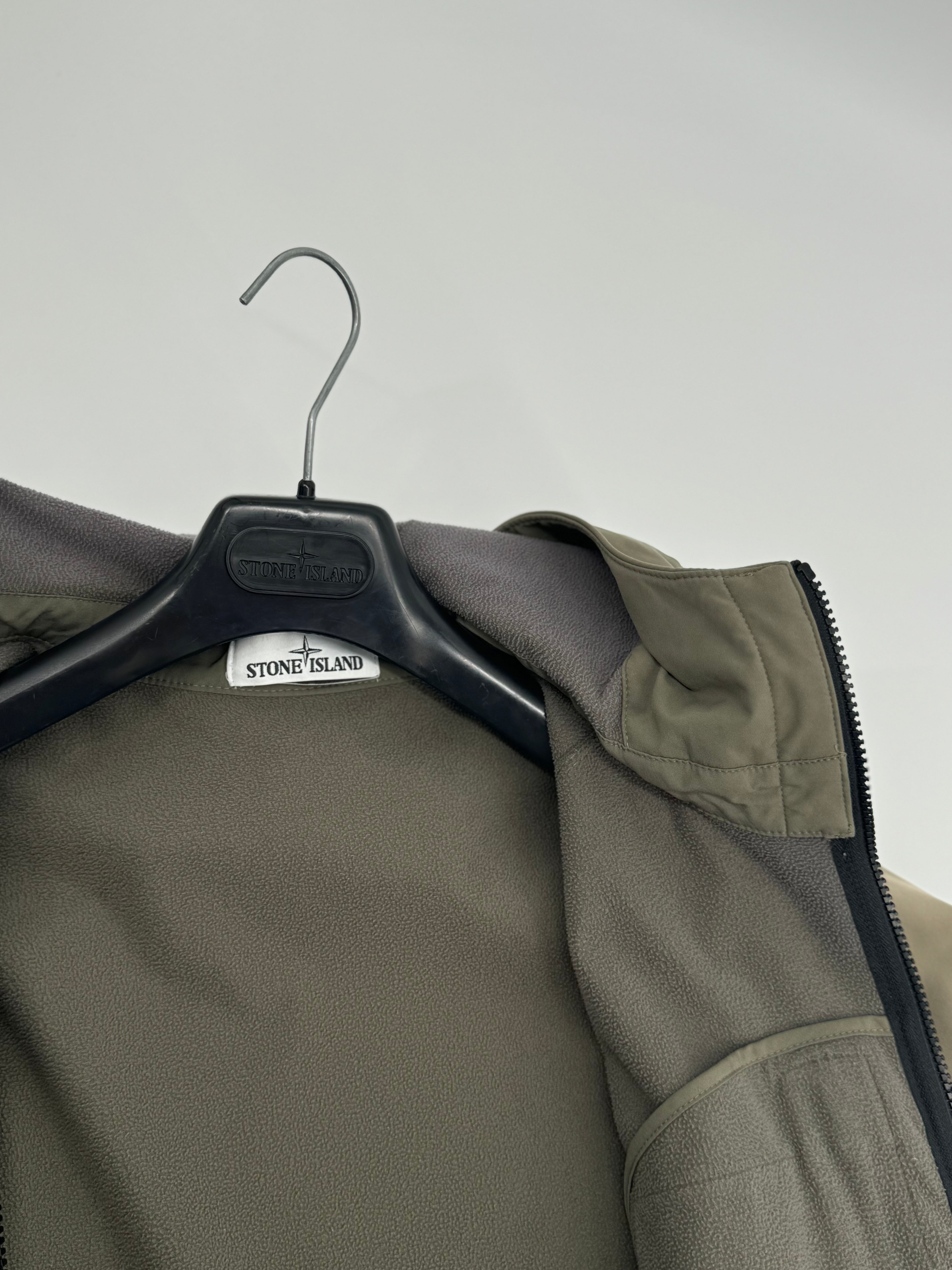 Stone Island Soft Shell - Maat Small